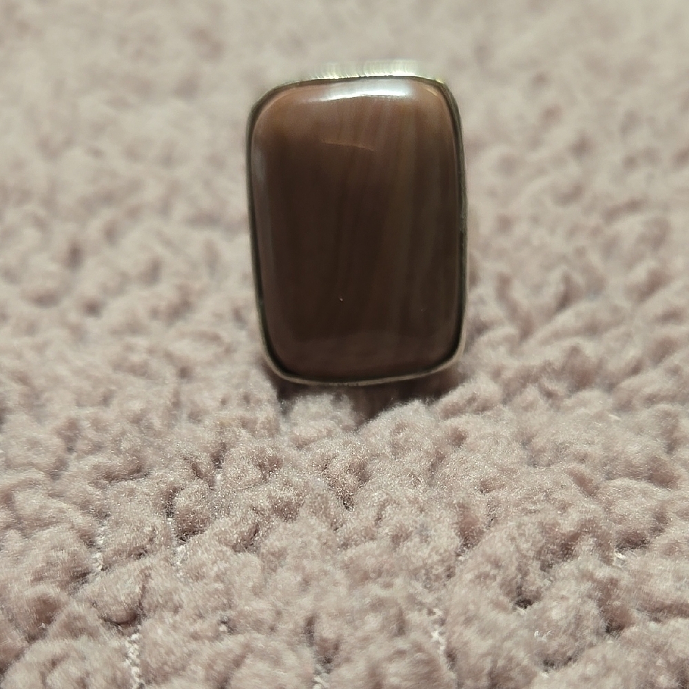 Brown Rectangular Stone Ring - image 3